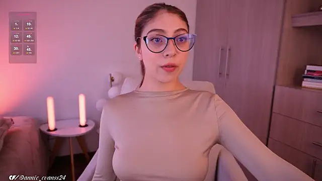 annie24 evans online show from November 2025 09:20:01 PM