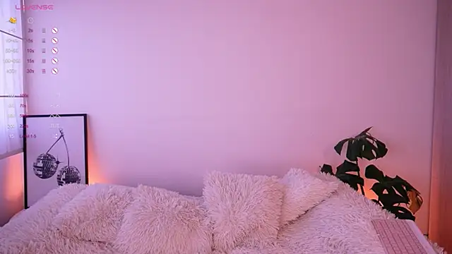 Snapshot of annie24_evans chatting on January 2025 09:39:01 PM annie24 evans online show from January 2025 09:39:01 PM