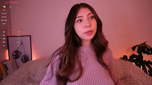 Snapshot of annie24_evans chatting on January 2025 11:21:01 PM annie24 evans online show from January 2025 11:21:01 PM