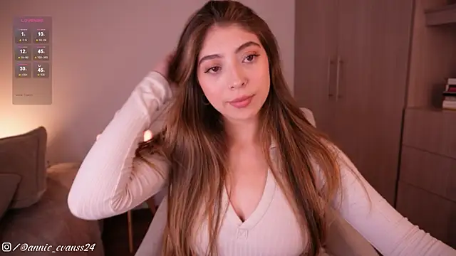 Snapshot of annie24_evans chatting on October 2025 09:33:02 PM annie24 evans online show from October 2025 09:33:02 PM