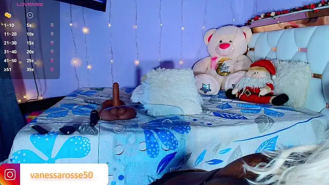 Julieth Rossi online show from November 2025 04:12:02 AM