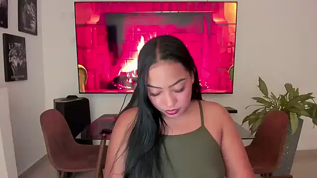 brunetenikole02 online show from October 2025 01:59:02 AM