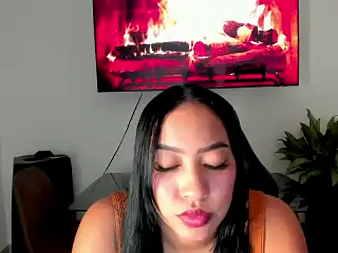 brunetenikole02 online show from March 2025 02:04:01 AM