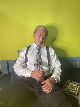 Satinshirt1992 online show from March 2026 03:55:02 PM