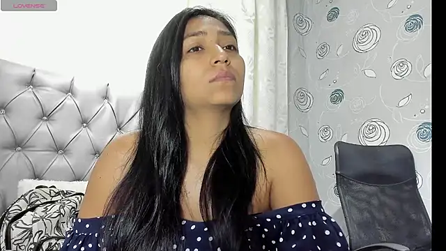 luna evaa online show from October 2025 03:24:02 PM