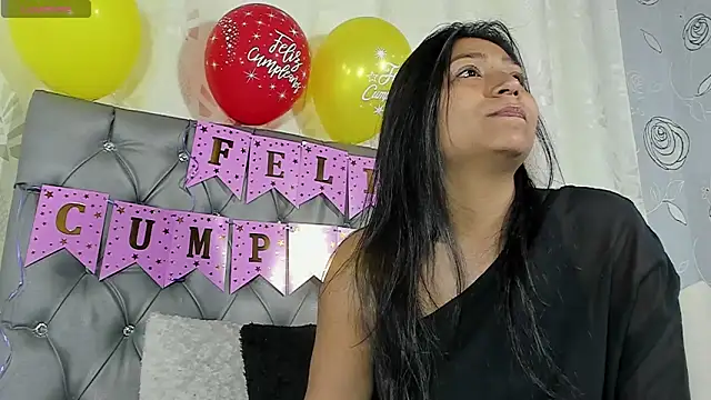 luna evaa online show from September 2025 01:51:01 PM