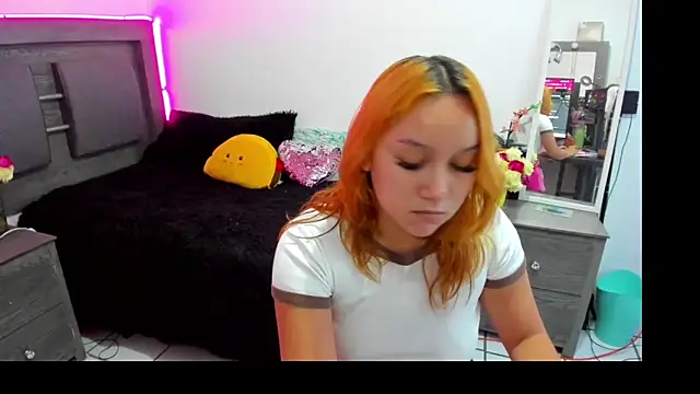 Cherrynoa online show from November 2025 11:20:02 PM