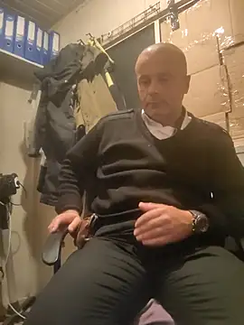 muscularsexy online show from September 2025 10:38:02 PM