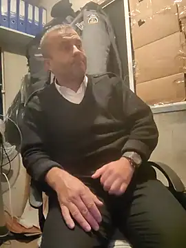 muscularsexy online show from October 2025 02:12:02 AM