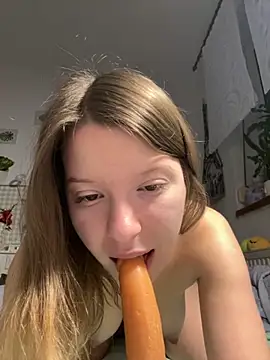 kimczii online show from March 2026 07:19:01 AM