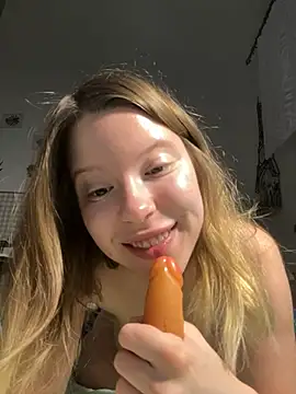 kimczii online show from April 2026 06:20:02 AM