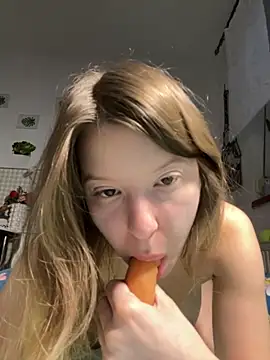 kimczii online show from April 2026 06:20:01 AM