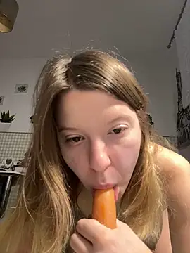 kimczii online show from April 2026 06:15:02 AM