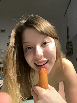 kimczii online show from April 2026 06:28:01 AM