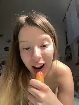 kimczii online show from May 2026 06:41:01 AM