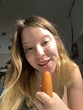 kimczii online show from April 2026 06:31:01 AM