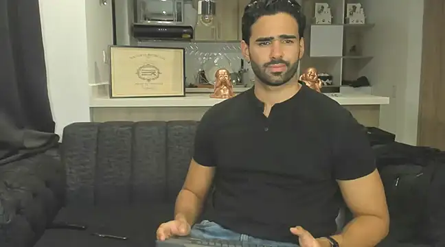 BradleySmithx online show from March 2025 02:00:02 AM