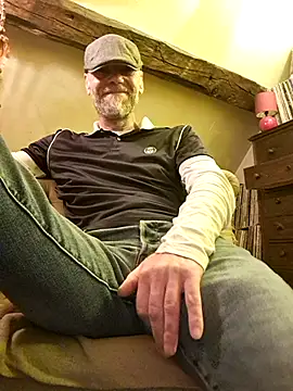eddouxxx78 online show from April 2026 06:49:02 PM