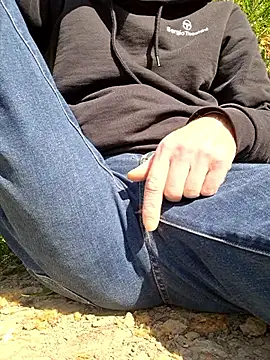 eddouxxx78 online show from April 2026 08:43:01 AM