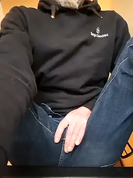 eddouxxx78 online show from April 2026 01:24:02 PM