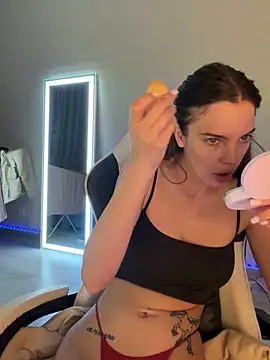 julia fly online show from April 2026 06:15:02 AM