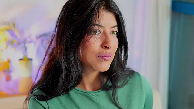 anabelcurvy online show from November 2025 05:19:02 PM