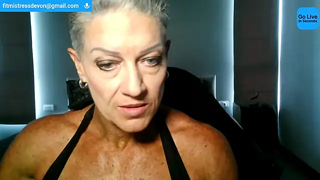 Snapshot of Devon2020 chatting on June 2026 09:37:01 AM Devon2020 online show from June 2026 09:37:01 AM