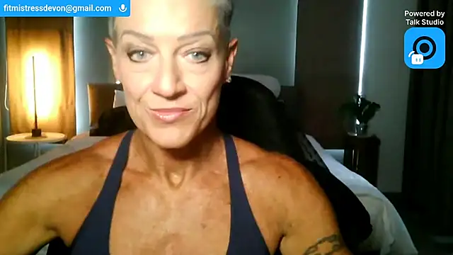 Snapshot of Devon2020 chatting on June 2026 08:04:01 AM Devon2020 online show from June 2026 08:04:01 AM