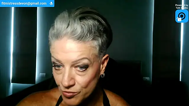 Snapshot of Devon2020 chatting on July 2026 11:10:01 AM Devon2020 online show from July 2026 11:10:01 AM