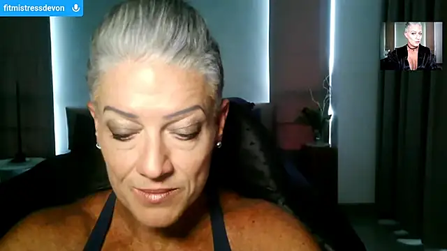 Devon2020 online show from May 2026 04:38:01 AM
