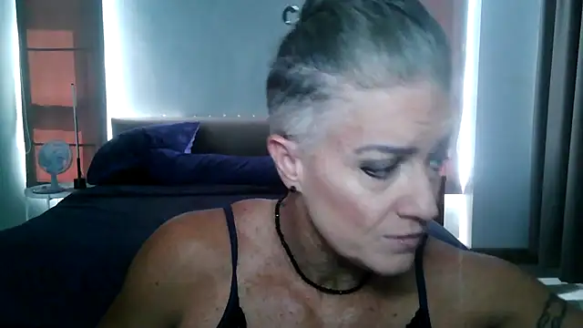 Devon2020 online show from December 2025 07:40:02 AM