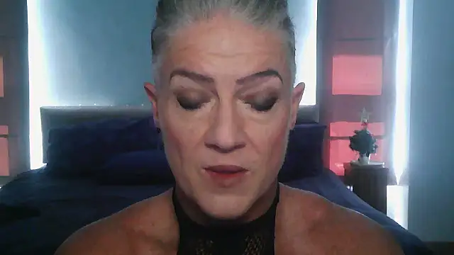 Devon2020 online show from December 2025 07:00:02 AM