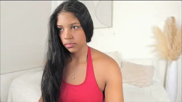 ZOEGARNER01 online show from April 2026 07:37:01 PM