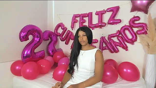 ZOEGARNER01 online show from December 2025 07:37:02 PM