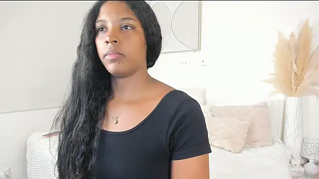 ZOEGARNER01 online show from February 2026 07:03:02 PM