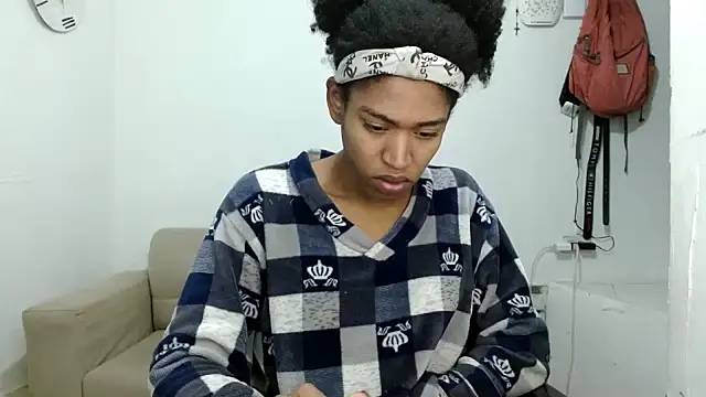 angelamarie1 online show from November 2025 11:42:02 PM