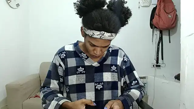 angelamarie1 online show from November 2025 10:30:01 AM