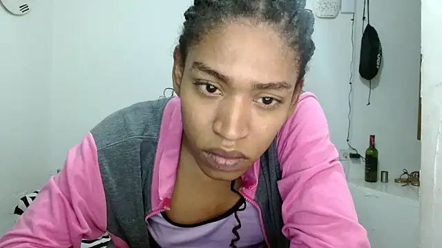 Snapshot of angelamarie1 chatting on April 2026 05:32:02 PM angelamarie1 online show from April 2026 05:32:02 PM