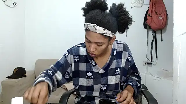 angelamarie1 online show from November 2025 09:02:02 AM