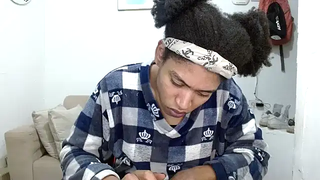 angelamarie1 online show from February 2026 04:01:02 AM