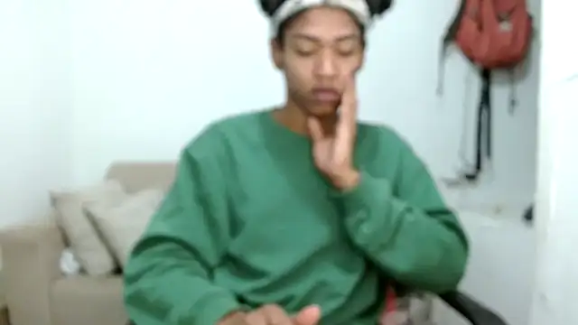 angelamarie1 online show from November 2025 05:51:01 AM