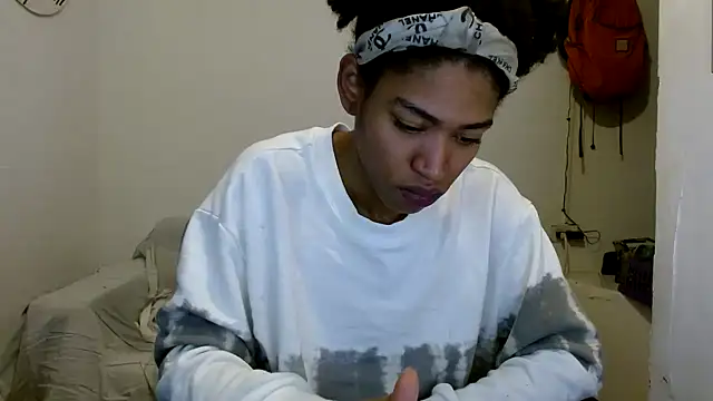 Snapshot of angelamarie1 chatting on October 2025 11:01:01 AM angelamarie1 online show from October 2025 11:01:01 AM