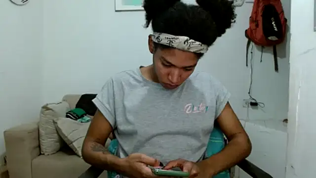 angelamarie1 online show from March 2026 07:10:02 PM