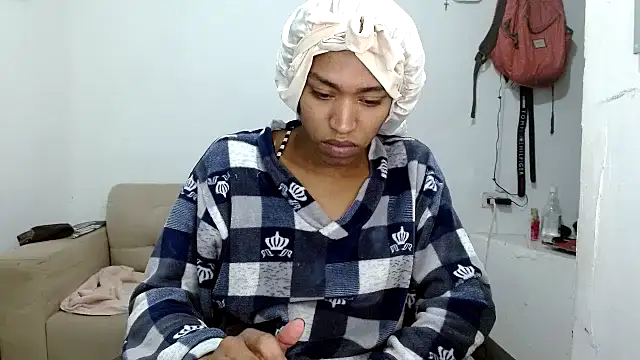 angelamarie1 online show from December 2025 12:42:01 AM