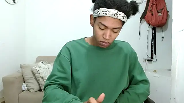 angelamarie1 online show from November 2025 09:31:02 AM