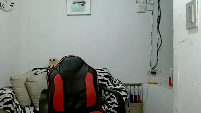 angelamarie1 online show from February 2026 11:26:01 AM