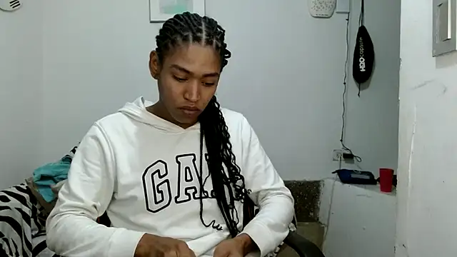 angelamarie1 online show from April 2026 07:42:01 PM