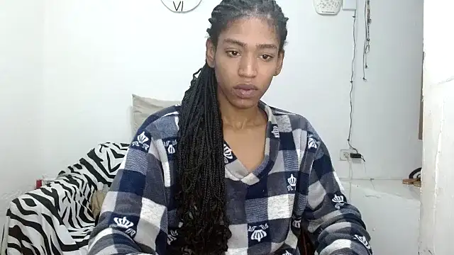 Snapshot of angelamarie1 chatting on May 2026 01:28:01 PM angelamarie1 online show from May 2026 01:28:01 PM