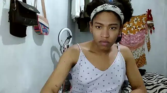 Snapshot of angelamarie1 chatting on March 2025 11:02:01 PM angelamarie1 online show from March 2025 11:02:01 PM