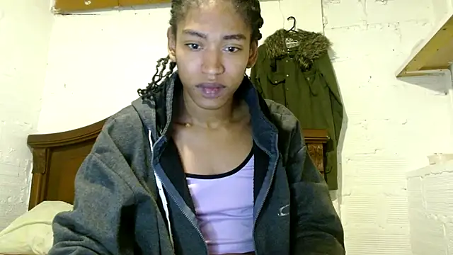 Snapshot of angelamarie1 chatting on April 2026 12:26:02 AM angelamarie1 online show from April 2026 12:26:02 AM